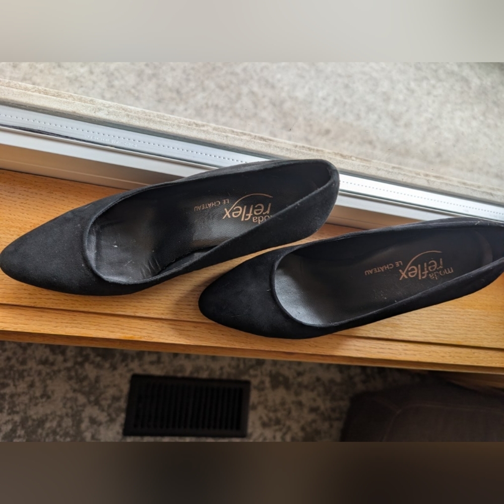 Le Chateau Classic Black Wedges - Picture 4 of 7